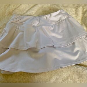 Tek Gear women’s white Tennis Skirt. Like NEW!